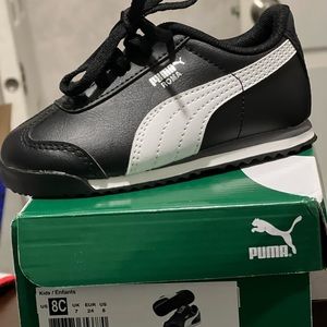Toddler boy pumas